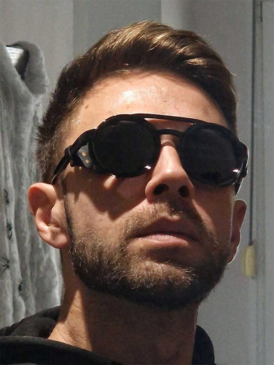 1pc Men's Stylish Grey Plastic Round Sunglasses With Unique Design, Suitable For Outdoor Activities