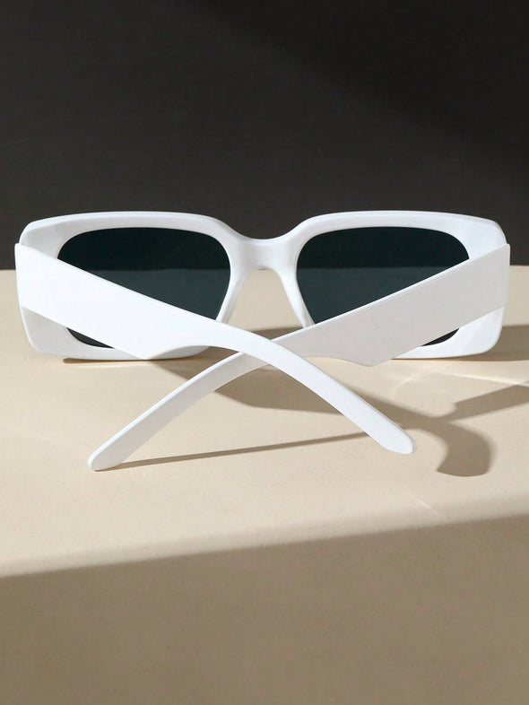 1pair Square Frame Fashion Glasses Black shades UV Protection for Daily Life or summer travel