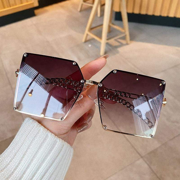 New Fashion Oversize Gradient Sunglasses For Women Vintage Alloy Chain Frame Rivet Square Sun Glasses Female Elegant Shades