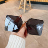 New Fashion Oversize Gradient Sunglasses For Women Vintage Alloy Chain Frame Rivet Square Sun Glasses Female Elegant Shades