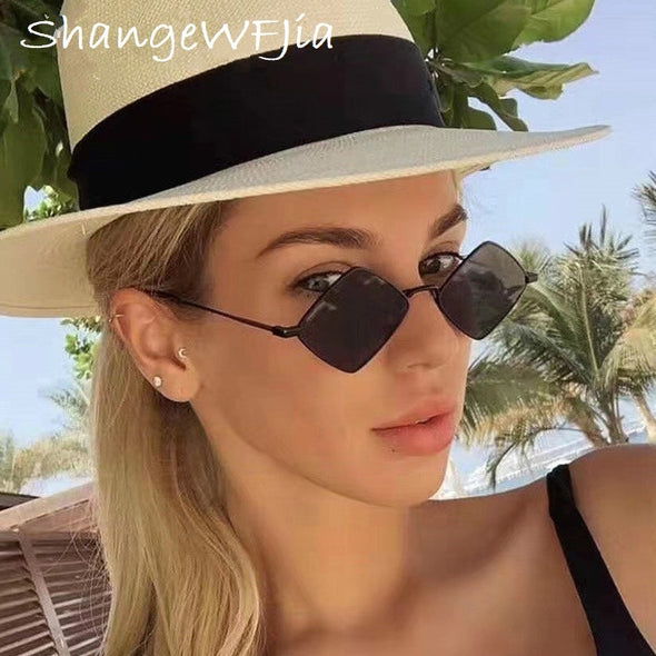 2023 Sunglasses Women Metal Rhombus Sun glasses Irregular Vintage Small Frame Goggle Uv400 Ladies Oculos Gafas De Sol