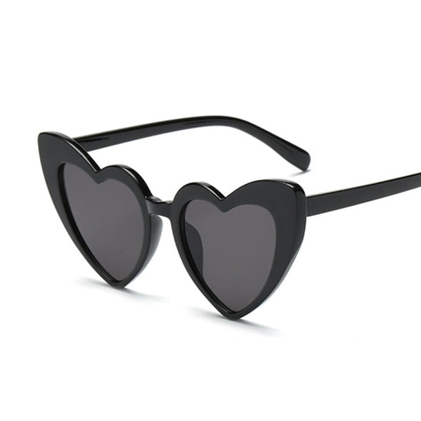 Heart Brand Designer Sunglasses Woman Luxury Plastic Sun Glasses Classic Retro Outdoor Eyewear Oculos De Sol Gafas