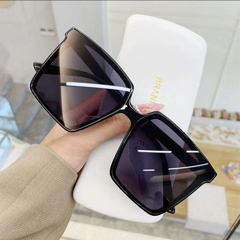  SUNBSR Thick Frame Sunglasses for Women Men Retro Square Black Sun  Glasses Fashion Chunky Rectangle Shades (Black/Grey) : Clothing, Shoes &  Jewelry