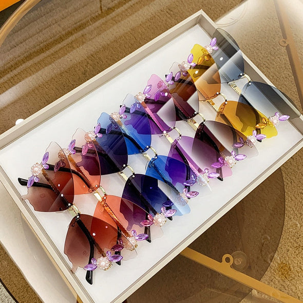 Luxury Designer Butterfly Sunglasses Vintage Shades for Women Fashion Rimless Sun Glasses Bling Diamond Eyewear