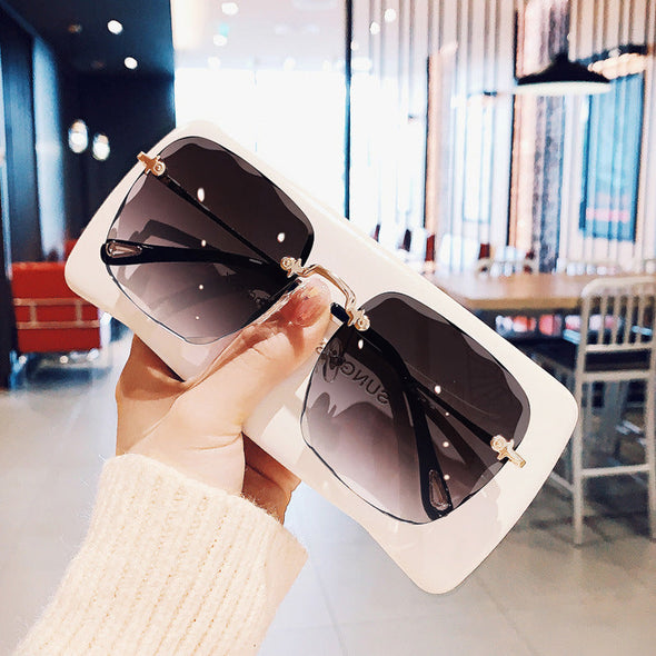 New 2022 Fashion Rimless Sunglasses Women Vintage Square Oversized Sun Glasses Steampunk Sunshades Fashion Lunettes UV400 Oculos