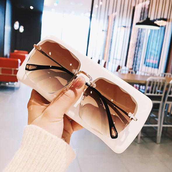 New 2022 Fashion Rimless Sunglasses Women Vintage Square Oversized Sun Glasses Steampunk Sunshades Fashion Lunettes UV400 Oculos