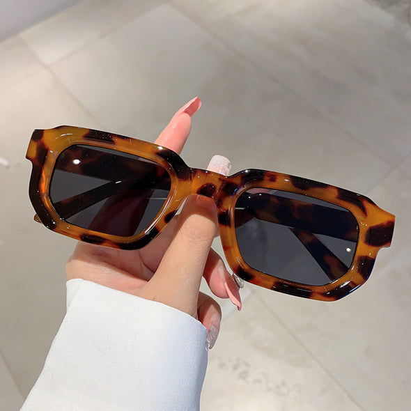 Fashionable sunglasses simple and personalized small frame square sunglasses for women new ins street photography versatile sun protection sunglasses