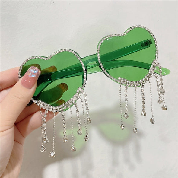 Sexy Women Heart Diamond Sunglasses 2022 Oversized Shiny Tassel Rhinestones Sun Glasses Fashion Female Colorful Party Eyewear