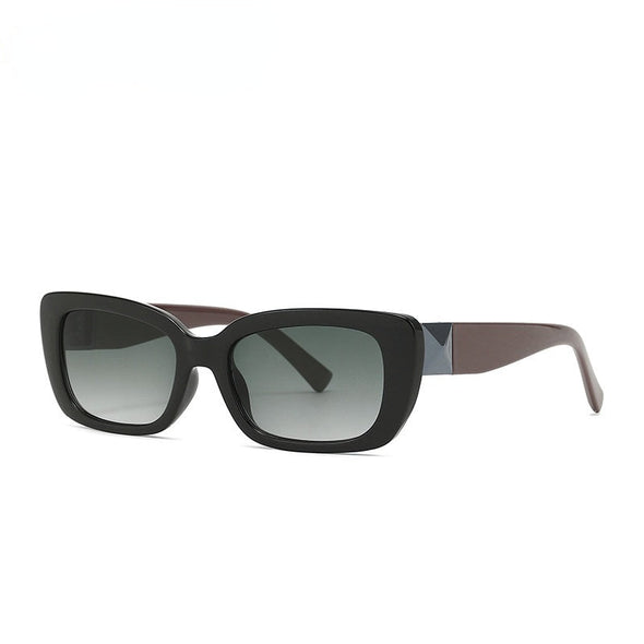 New Fashion Striped Sunglasses Women Vintage Small Square Sun Glasses Female Beach Shades Men Oculos De Sol UV400
