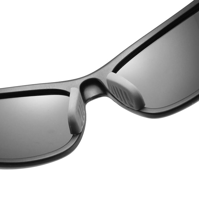 Men's and women's polarized sunglasses 353 dust proof glasses
